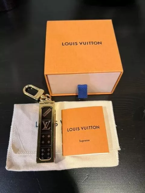 Louis Vuitton x Supreme Collaboration Dice Key Ring red rare USED