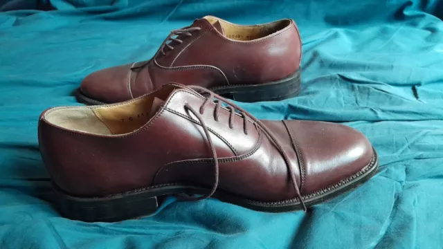 VINTAGE GEORGE WEBB Size 10 Brown Grain Leather Derby Mens Shoes