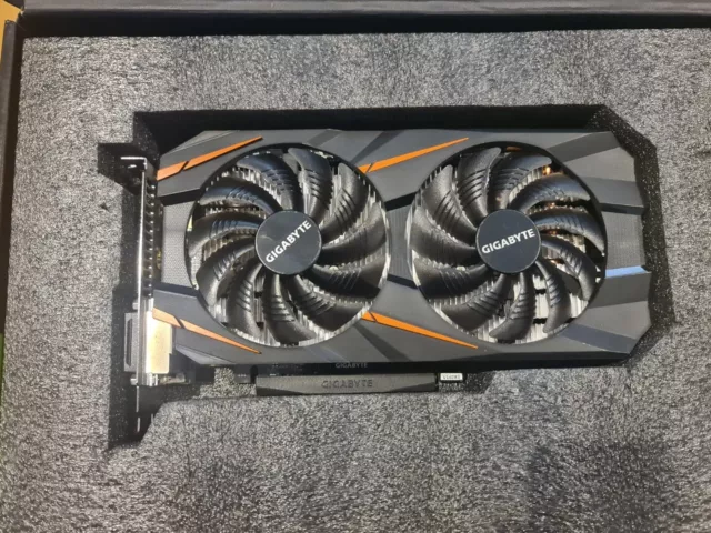 GIGABYTE GeForce GTX 1060 Windforce OC 3gb Video Card