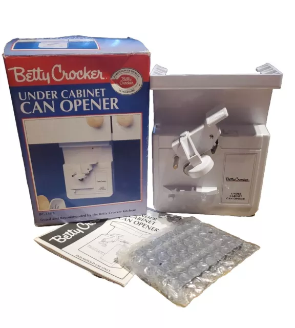 Vintage New in Box Betty Crocker White Under The Cabinet Can Opener