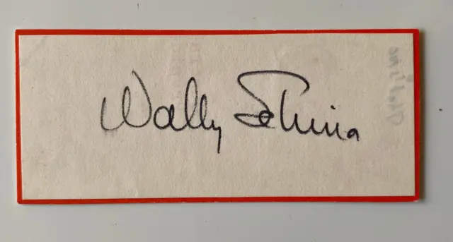 Astronaut   Walter Marty „Wally“ Schirra - original Autogramm - Größe 8 x 7 cm