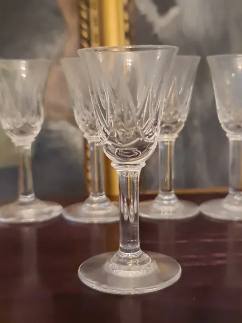 5 verres Pour Liqueur en cristal de Saint Louis. Service Lasalle. 2