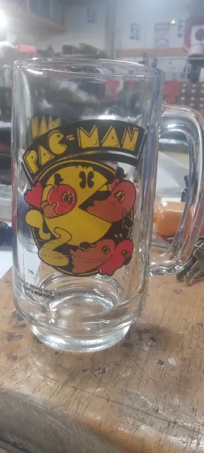 Vintage 1982 Pac Man and Ghosts Glass Drinking Mug Bally Midway 5.5" Pacman
