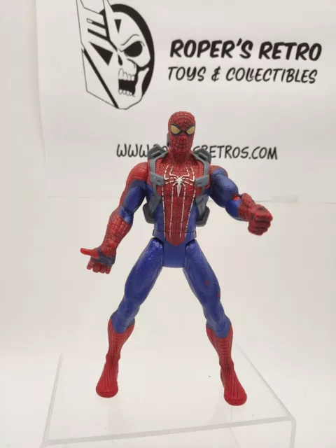 2012 Hasbro Marvel Spider-Man Water Squirting Action Spider-Man Figure