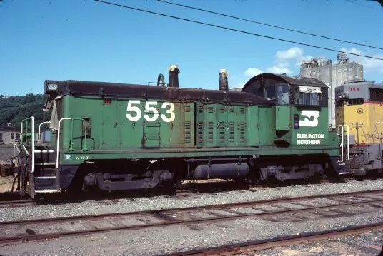 Bn 553 Nw-2 Tacoma Wa (Burlington Northern) Original Slide 08-14-82 T21-13