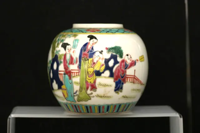 Fine Vintage Chinese Hand Painted Enamel Polychrome Porcelain Pot