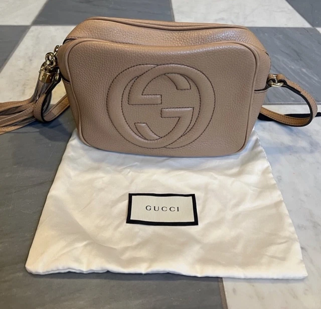 GUCCI SMALL SOHO Disco Bag Rose Beige Patent Leather crossbody