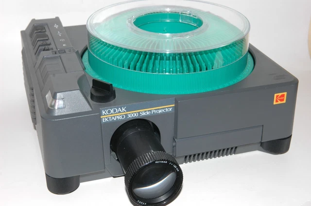 KODAK EKTAPRO 5000 35mm Film Slide Projector w/ 100-200mm f