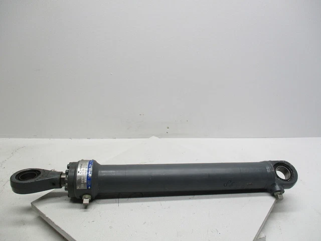 Valmet 2300-F4/50-320-30-7H+Mvh-30/A-A-3 Cylinder * Used *