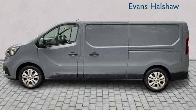 RENAULT TRAFIC LL30 Blue DCi 130 Advance Van Van Diesel Manual 21 900 renault-trafic-ll30-blue-dci-130-advance-van-van-diesel-manual-21-900