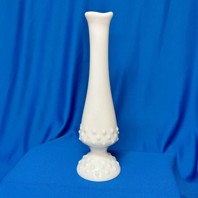 VINTAGE FENTON WHITE Milk Glass Hobnail Swung Bud Vase 81/4" 15.00