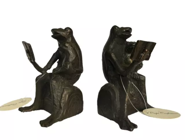 NEW Heavy Pair of Reading Frogs Bookends Statues Cast Metal with tags.