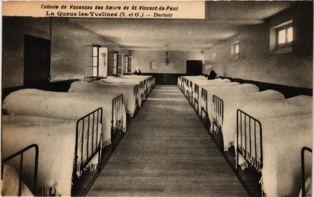 CPA La QUEUE-les-YVELINES - Dormitory - Holiday Colony (246830)