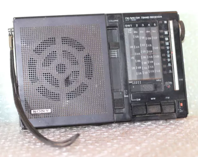 SONY ICF-7600 VINTAGE Radio world FM/MW/SW Band receiver NON FUNZIONANTE  RARA EUR 19,99 PicClick IT