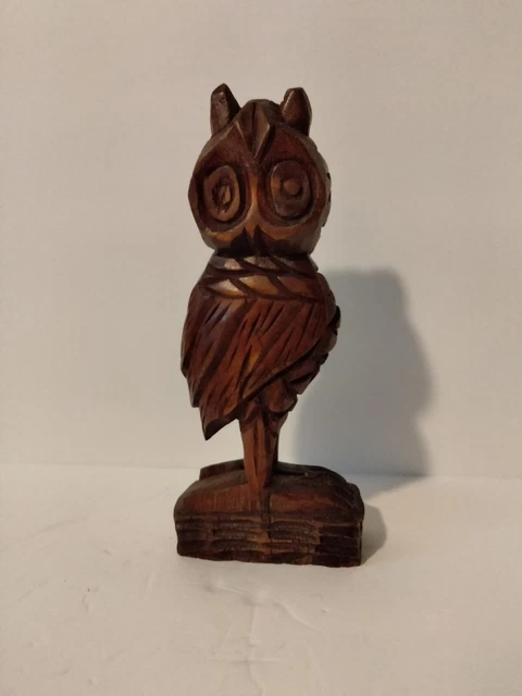 Wicker&Wood Carved Owl Decor