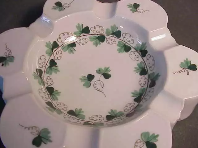 Vintage Large Fancy Herend Hungarian Porcelain Ashtray - Green Floral Shamrocks 2