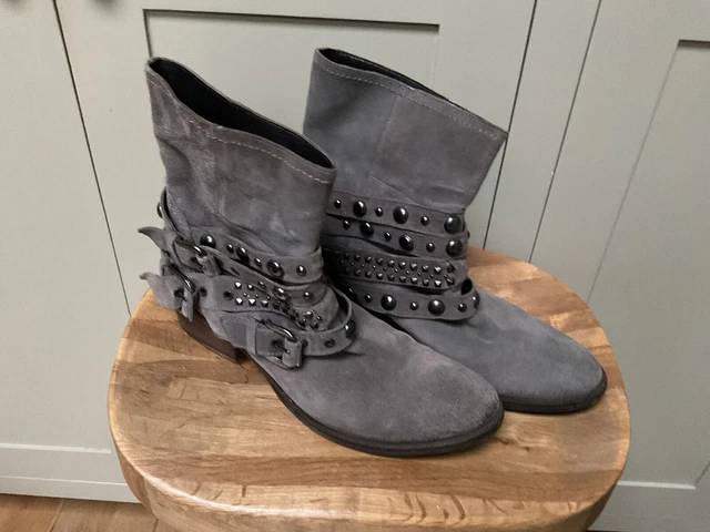 Russell and online bromley rockafella boots