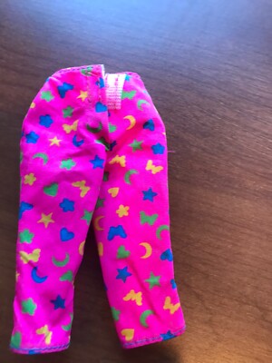hot pink capri pants