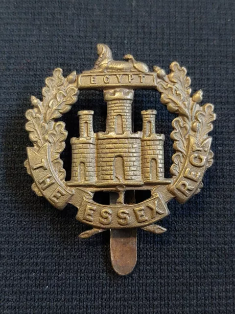 Essex Regiment Ww1 Brass Economy Cap Badge On Slider Genuine