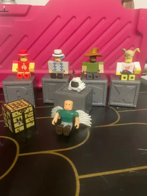 ROBLOX SERIES 1 Shedletsky Blame John Mini Figure With Bird (No Code) Used  $8.00 - PicClick