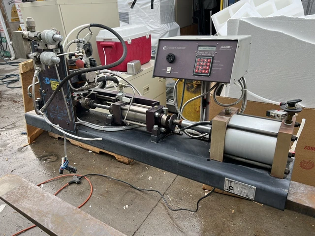 ASHBY CROSS Potting POLY MIXING Automatic Meter Mix & despenser With Graco Head