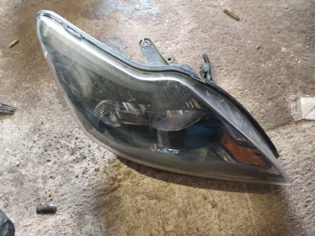 Ford Focus Mk2 O/S Driver Side Right Front Headlight 8M5113W029De