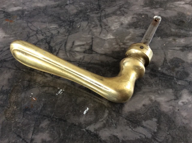 ANCIENNE POIGNEE DE porte en bronze signé LR carré de 7 mm EUR 20,00