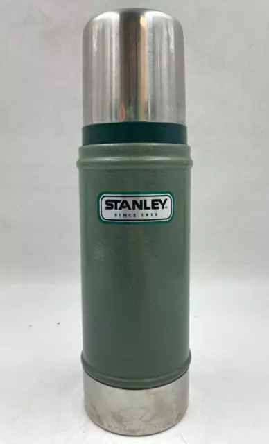 Stanley Flask Green 16 Ounces / 0.5 Quart / 450ml Vacuum Bottle T2920 C3652