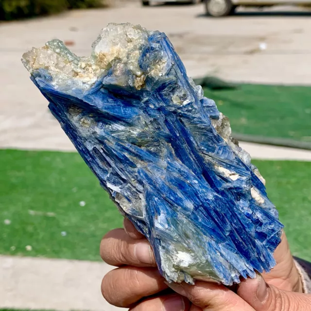 460G ¡¡¡Raro!! Hermosa cianita azul natural con espécimen de cristal de cuarzo áspero