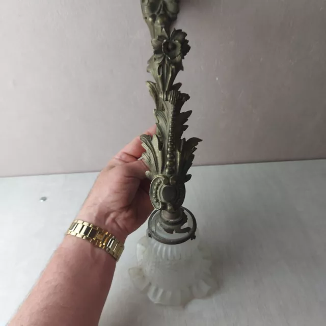 Ancienne lampe / applique murale en bronze / laiton, art deco