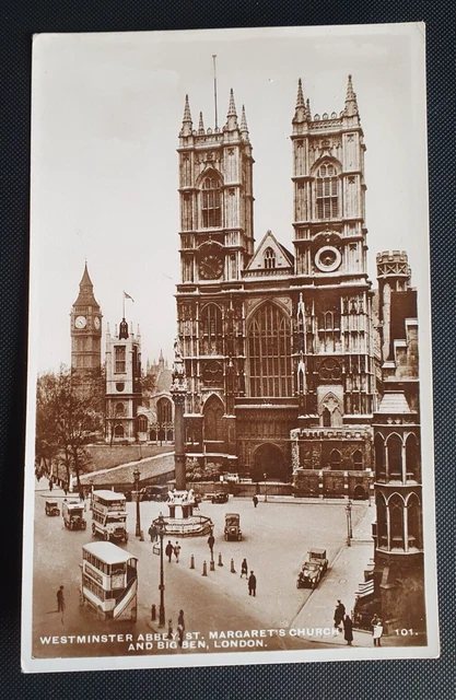 Unposted Vintage B&W RP Postcard - Westminster Abbey, St Margarets & Big Ben (d)