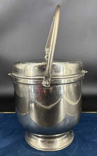 Seau à Glace Art Déco – Vasque Champagne Taittinger – Métal Argenté, Poignée Col De Cygne – France