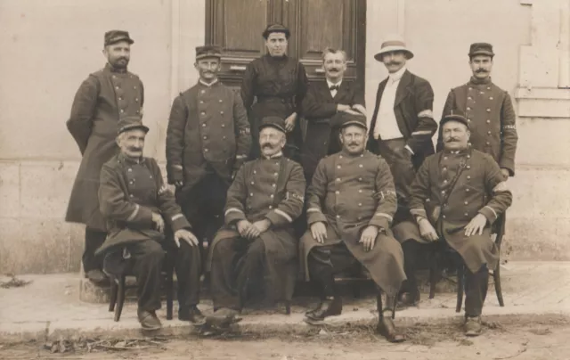 CPA - Photo Card of Veteran Soldiers (Franco-Prussian War?) 14-18 / WW1