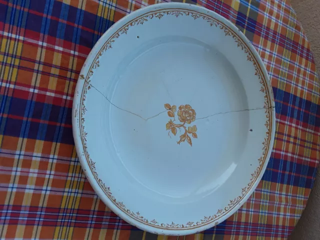 Ancienne faïence de MOUSTIERS , XVIII ième,