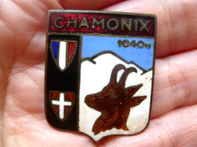 Ancien Insigne De Ski Chamonix Emaillé