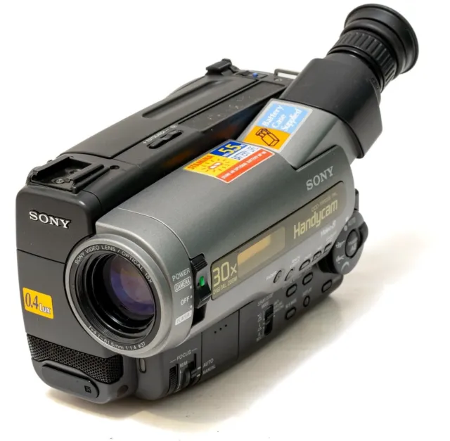 CAMESCOPE SONY HANDYCAM Vision CCD-TR502E PAL 8mm EUR 150,00