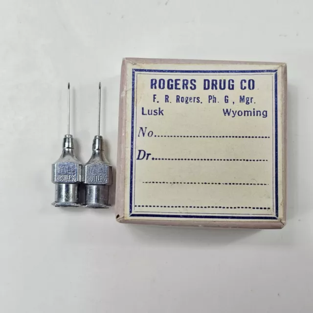 Vintage Syringe BD-26 Metal Needles In Rogers Drug Co Box