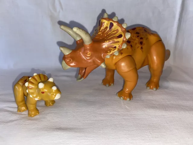 Playmobil Tricératops Et Son Petit Dinosaure Animaux