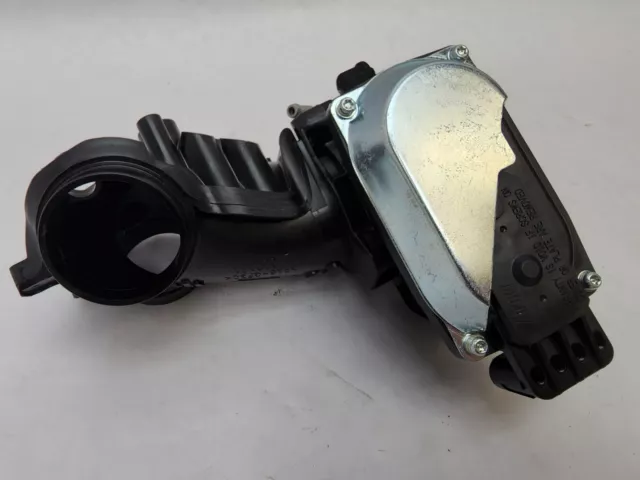 OEM Harley Davidson Milwaukee Eight Touring Intake Manifold Throttle Body 3