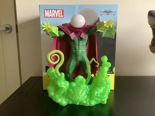 Spider-Man - Mysterio Marvel Gallery 22cm (9") PVC Diorama Statue - LIKE NEW