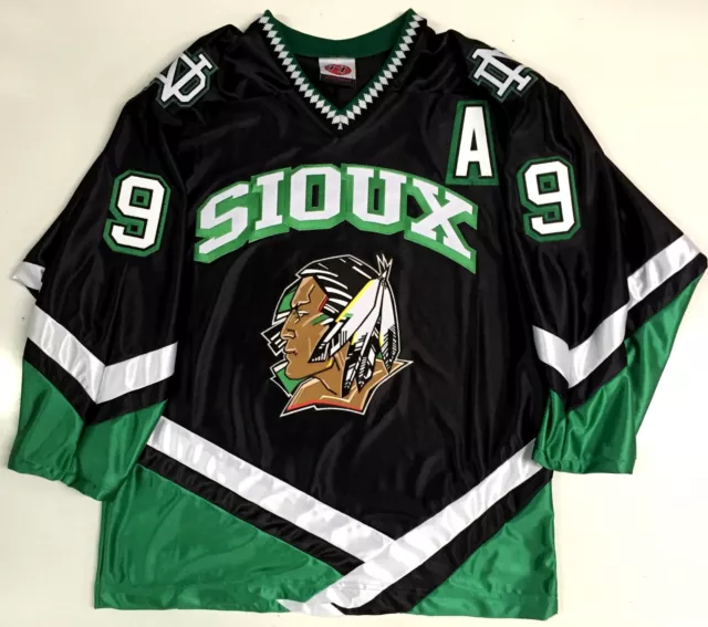 north dakota fighting sioux #9 zach parise black hockey jersey