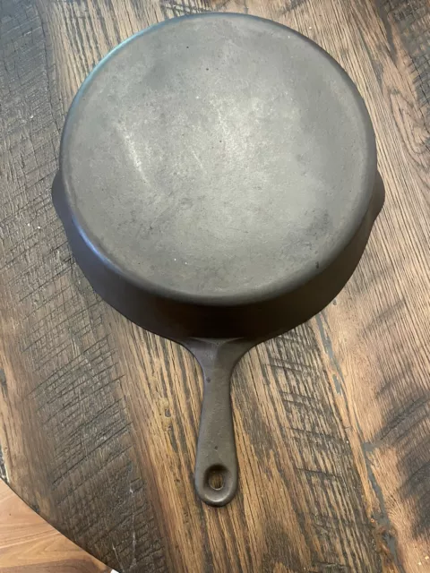 Unmarked Wagner Cast Iron Chicken Fryer 10” diameter CLEAN RESTORED