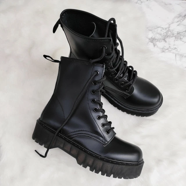 Stivali simil dr martens on sale