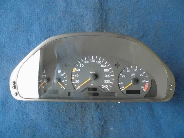 MERCEDES-BENZ Benz classe c 1997 Tachimetro A2025409347 [Usato] [PASKU120874]
