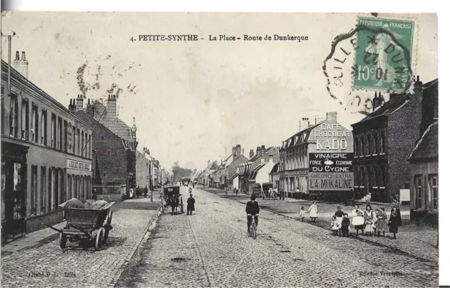 Petite - Synthe . La Place . Route de Dunkerque .