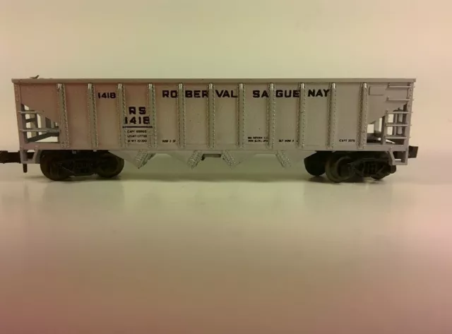 N Scale Model Train AHM 4367 Robert Saguenay Canada Aluminum Hopper Car 2