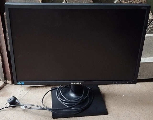 SAMSUNG S22E450BW 22& Widescreen LED LCD Monitor (LS22E45KBWV/EN) EUR ...