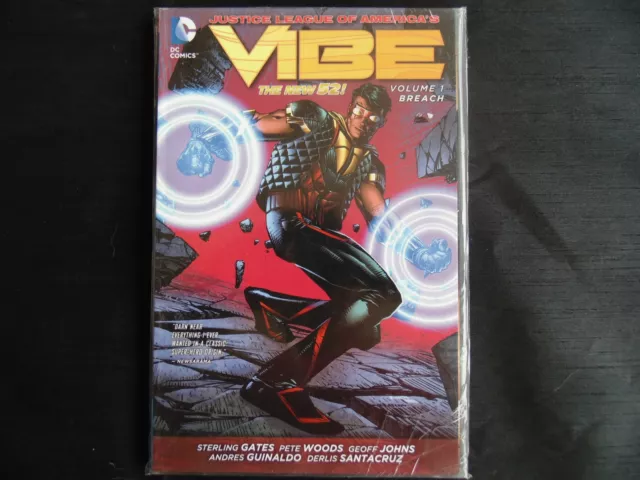 Justice League OF America Vibe vol 1 softcover Graphic novel (b11)