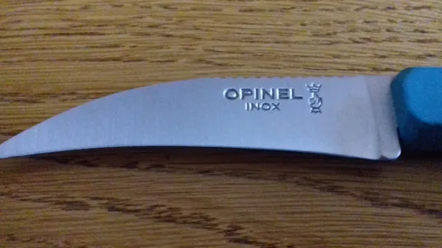 Couteau à légumes Opinel lame inox 7 cm "Le bec d'oiseau "
