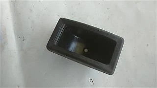 PORTA CENERE Nissan Terrano II (R20)(02.1993->) 93/- #33702